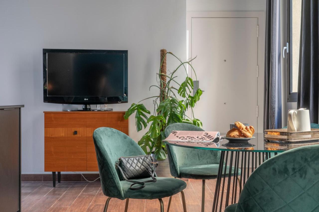 Tsa La Rosa Apartment Barcelona Luaran gambar