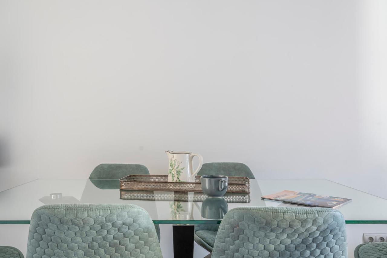 Tsa La Rosa Apartment Barcelona Luaran gambar